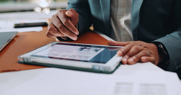 How Can Digital Reports Help Readers Understand Emerging Trends?